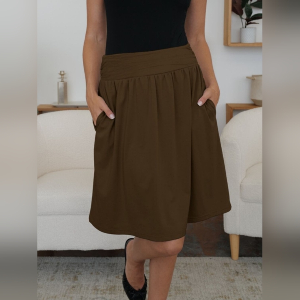 Elastic Waist Skirt with Pockets